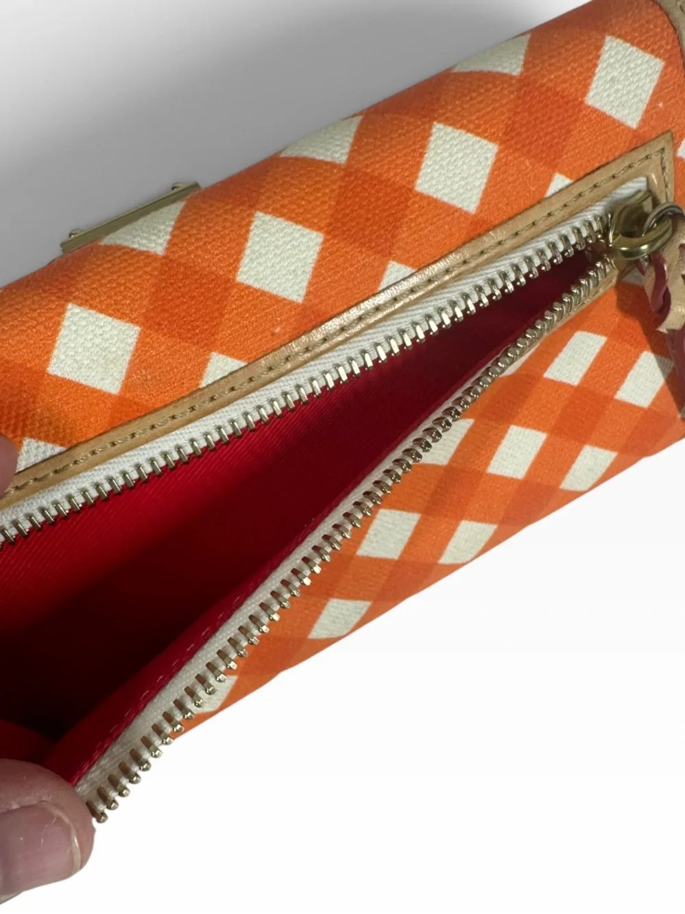 Dooney & Bourke good pre